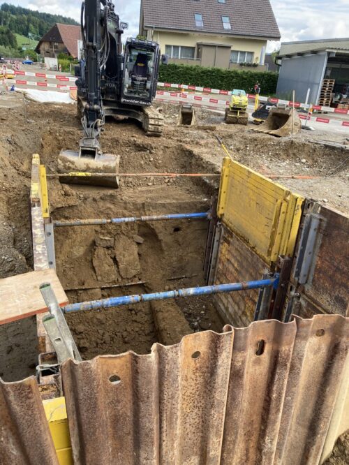 Grabenverbau mit Einfachgleitschiene