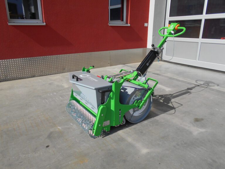 Rasenbaumschine mit doppel Li-Onen